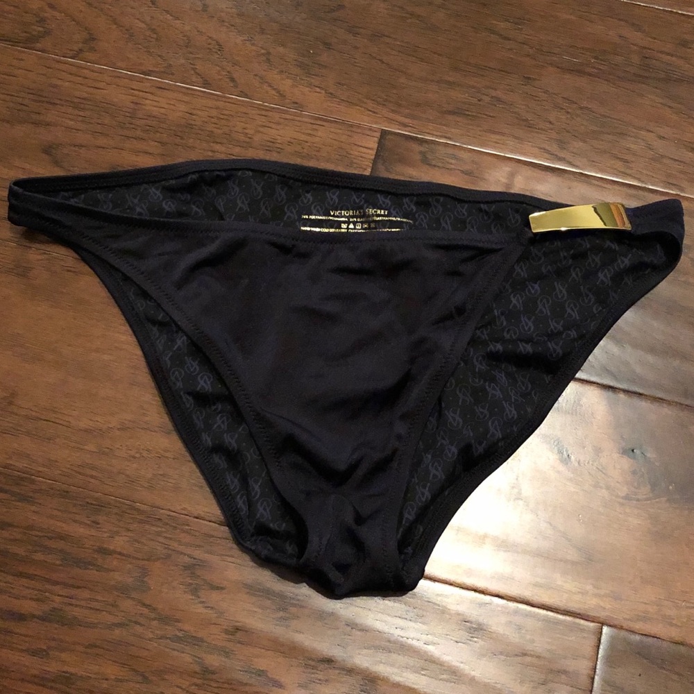 Lg black bikini bottom